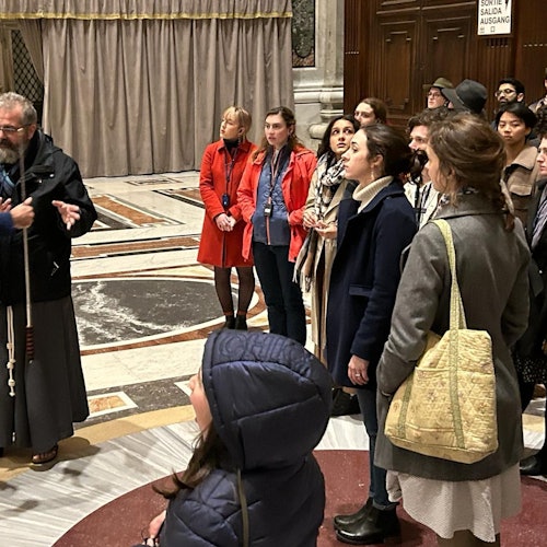 Basílica de San Pedro: Salta la cola + Visita guiada + Acceso a las Grutas Vaticanas