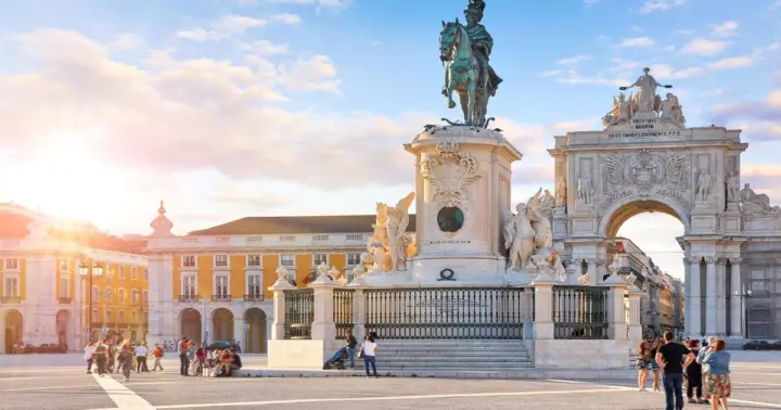 Lisboa Ciudad Vieja Alfama Baixa Highlights Tour a pie privado