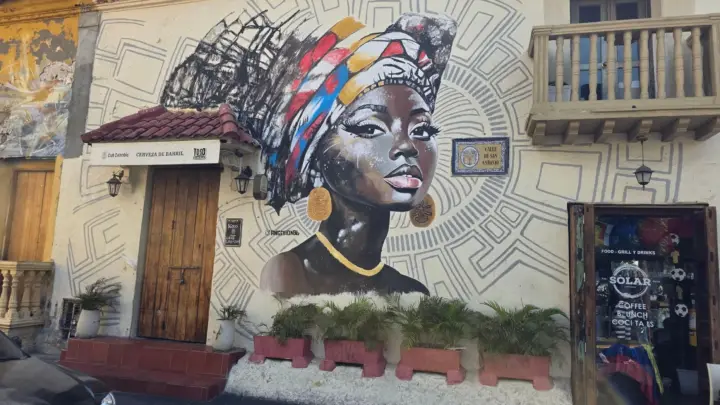 Cartagena: Walking Tour - 6 Language Options