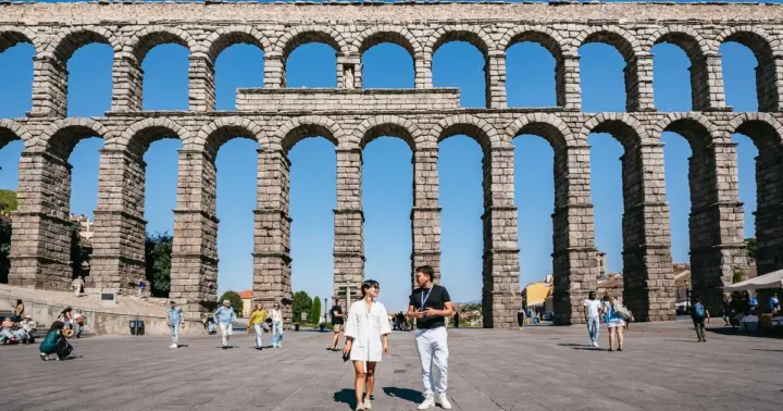 Madrid: Toledo y Segovia con catedral, alcázar y almuerzo
