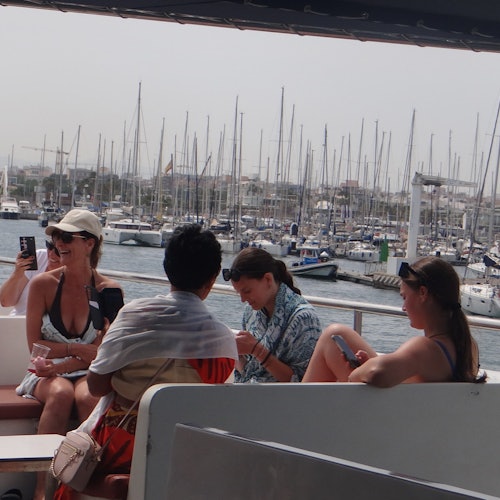 Valencia: Paseo en barco + Degustación de Mejillones y Vino