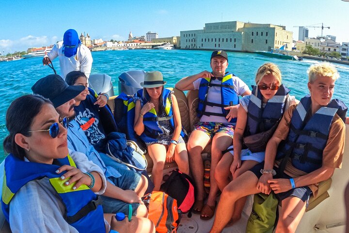 Tour En Cartagena Día Completo Por 5 Islas con Plancton Incluido