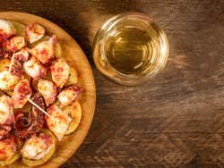 Tour de misterios con cena típica gallega