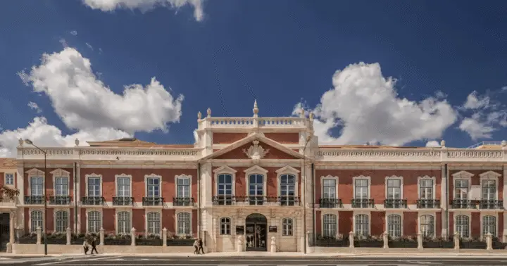 Lisboa: Museo de Arte Contemporáneo Armando Martins (MACAM)
