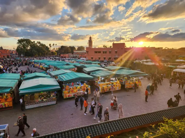 Marrakech: Tour de medio día a pie con guía local