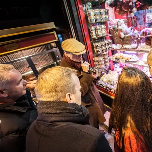París: Recorrido gastronómico guiado por Montmartre + Copas