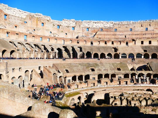 Recorrido arqueológico por Roma: Coliseo, Foro Romano y Monte Palatino