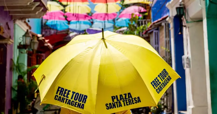 Cartagena Old City & Getsemaní Walking Tour with Local Lunch