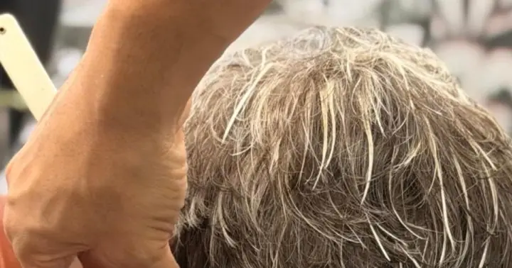 Experiencia de barbería en Rocinha: corte de pelo y tour de cultura local