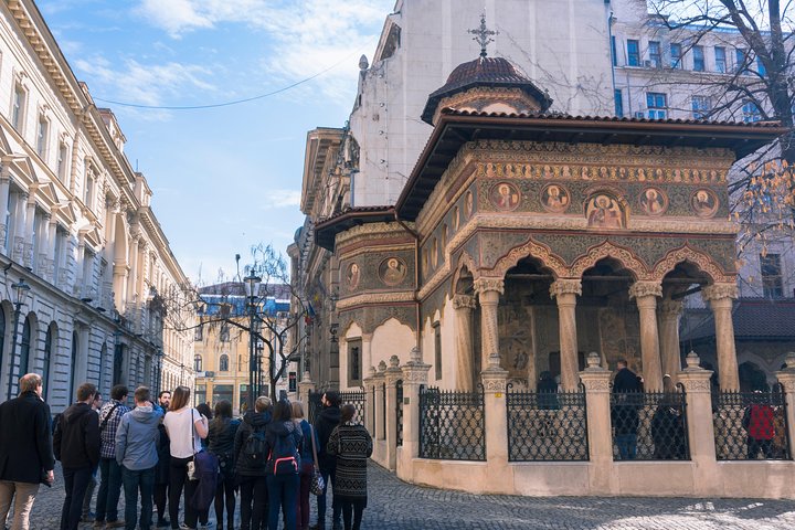 Tour esencial de Bucarest: Old Town, Calea Victoriei & Communism