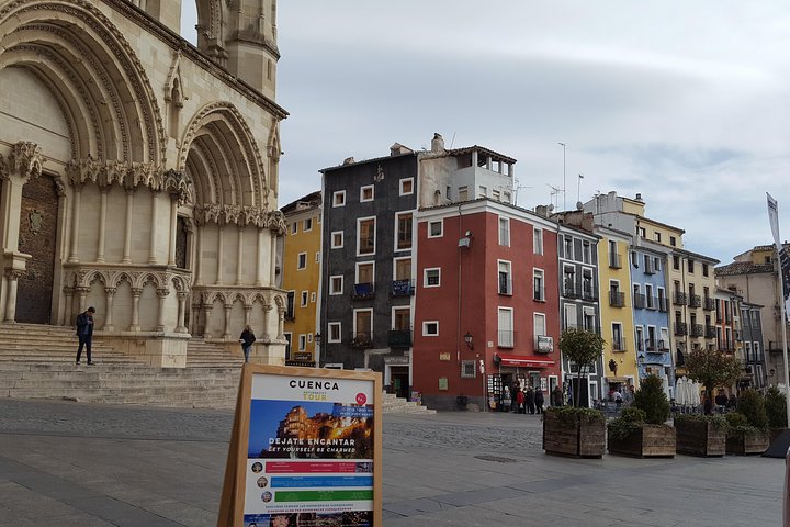 Excursión de un día a Cuenca desde Madrid con visita a la Catedral