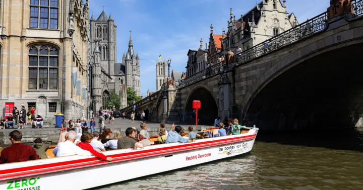 Ghent: 40 Minute Medieval Center Guided Boat Tour