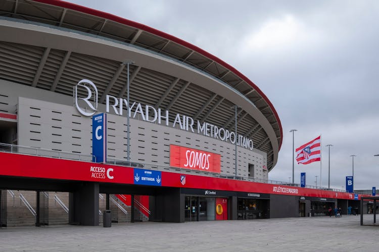 Visita guiada al estadio del Atlético de Madrid y entrada al museo
