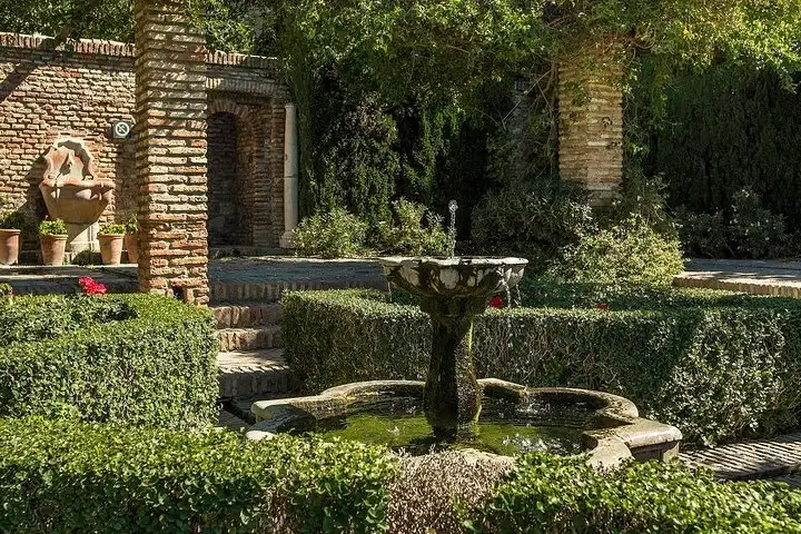 Málaga Teatro Romano & Alcazaba : Visita Guiada con Guía Oficial