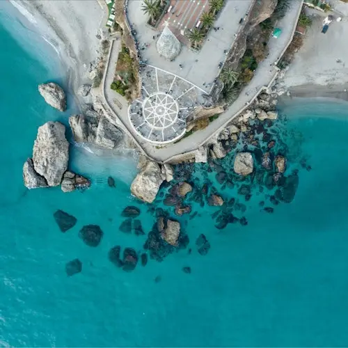 Frigiliana y Nerja: Excursión guiada de un día desde Málaga