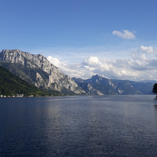 Hallstatt: Guided Day Trip from Vienna