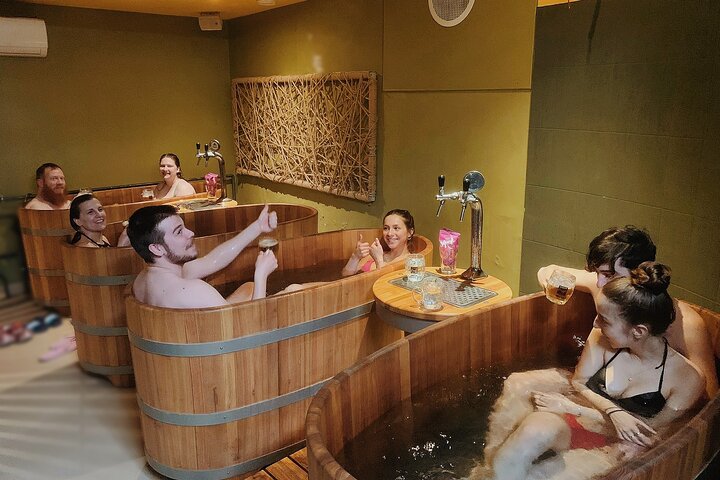Budapest Exclusive Thermal Spa LUKACS LUXURIOUS PRIVATE BEER BATH