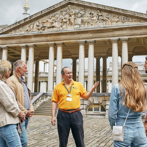 Uber Boat de Thames Clippers: Pase Hop-on Hop-off de 1 día + Entrada a Painted Hall