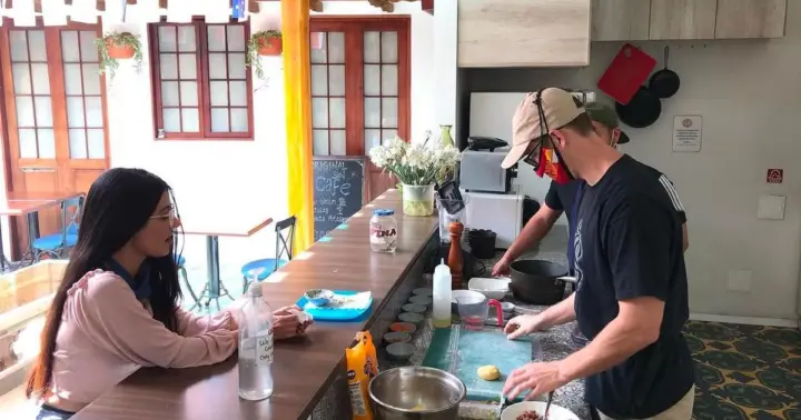 Bogotá: Clase de Cocina con Visita al Mercado y Almuerzo