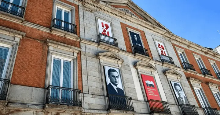 Madrid: Thyssen Museum Guided Tour with Ticket | Max 6 Guest