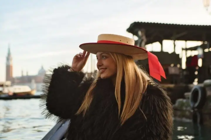 Semi-Private Venice Gondola Tour on the Grand Canal
