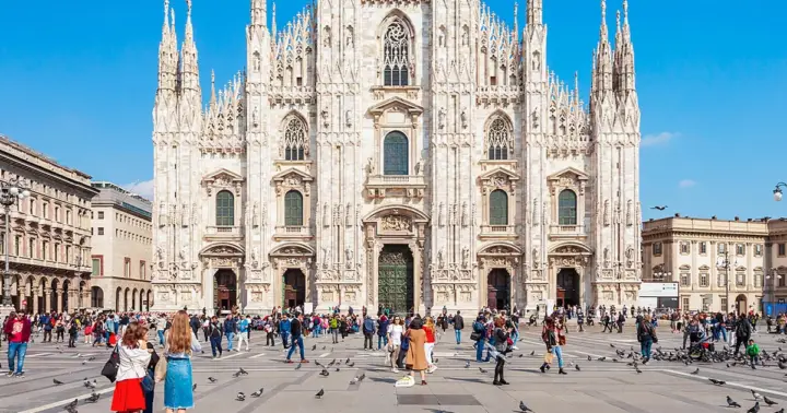 Milan: Guided Cathedral Tour with Rooftop Terraces Access