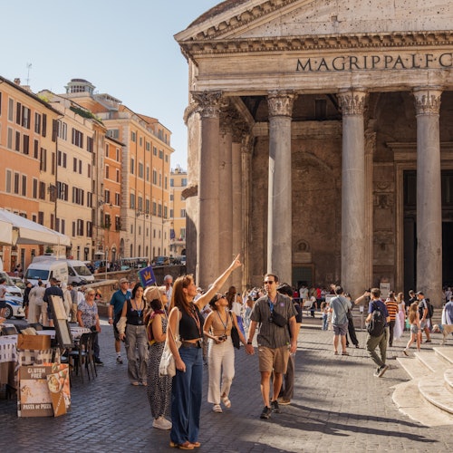 Entrada Reservada a la Galería Borghese con Audioguía + Visita Privada de Roma en Carro de Golf