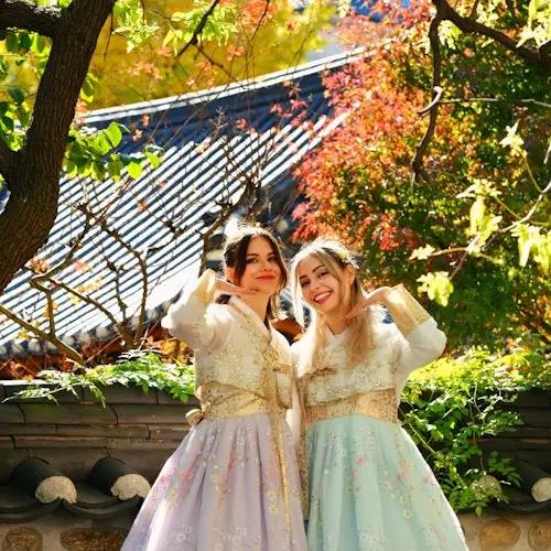 Alquiler y sesión de fotos «Princess Hanbok»: una experiencia premium con el hanbok