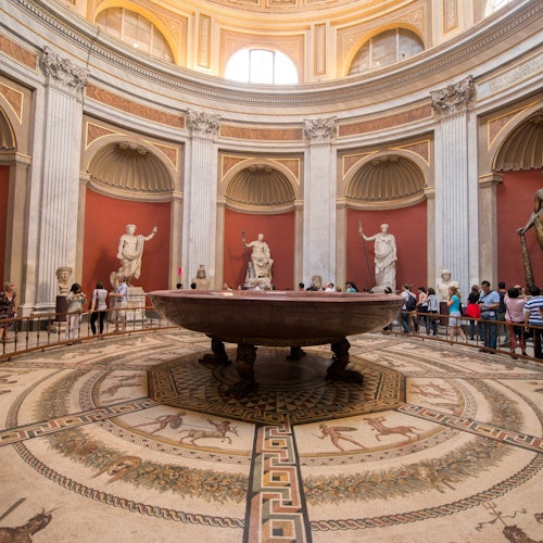 Vatican Museums & St. Peter's Basilica: Fast Track Ticket + Guided Tour