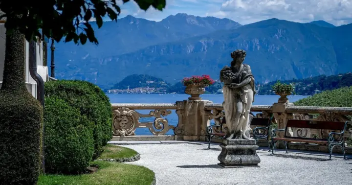 From Milan: Lake Como Day Trip Bellagio and Villa Carlotta