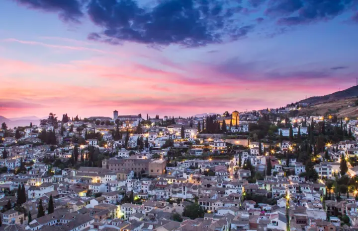 Granada: Tour a pie vespertino del Albaicín y el Sacromonte