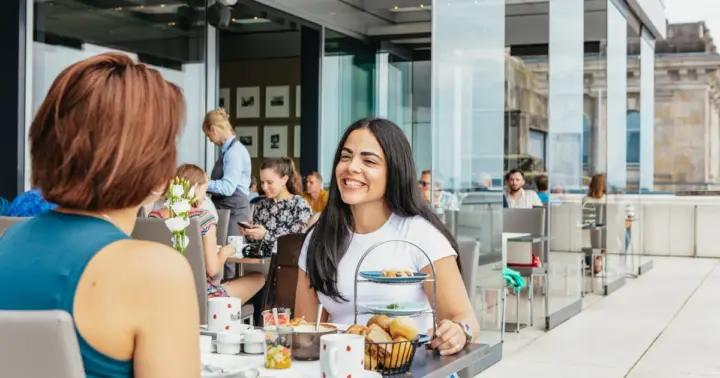 Bundestag: desayuno en la azotea del restaurante Käfer del Reichstag