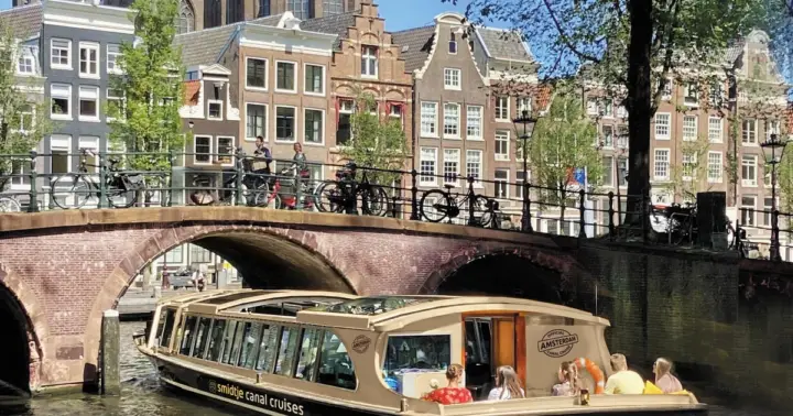 Ámsterdam: paseo en barco por el canal desde la Casa de Ana Frank (8 idiomas)