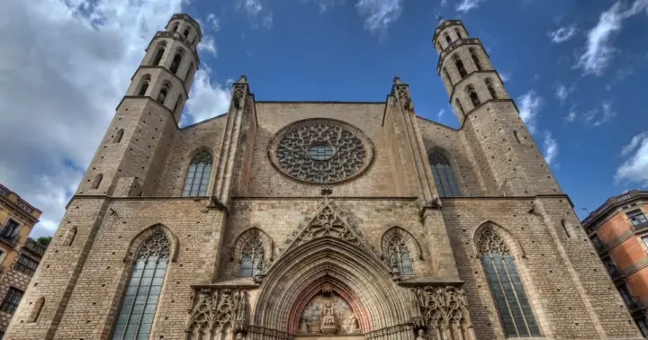 Barcelona: Visita a Santa Maria del Mar y Acceso a la Terraza
