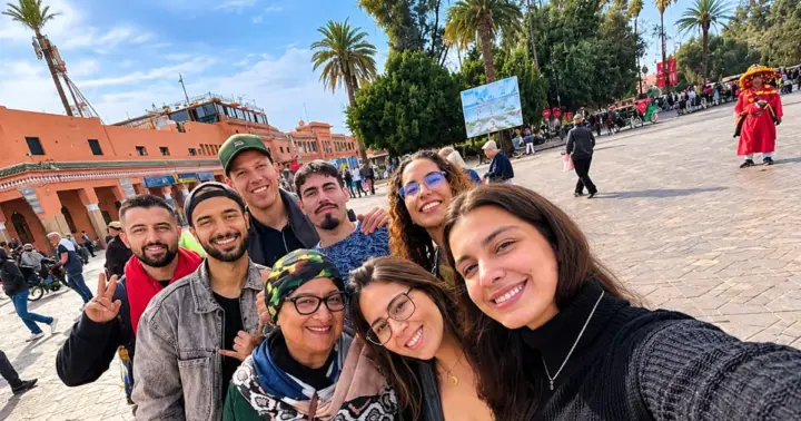 Marrakech: tour guiado a pie por la medina y los zocos en grupo pequeño
