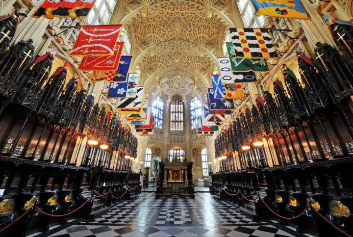 London: Royal Tour with Westminster Abbey & Afternoon Tea