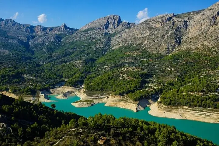 Excursión de un día a Guadalest y Altea desde Alicante o Benidorm