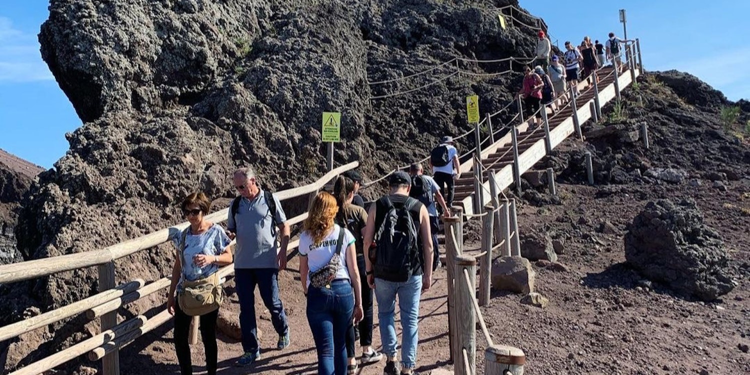 Pompeii & Mount Vesuvius: Skip The Line Ticket + Roundtrip from Naples
