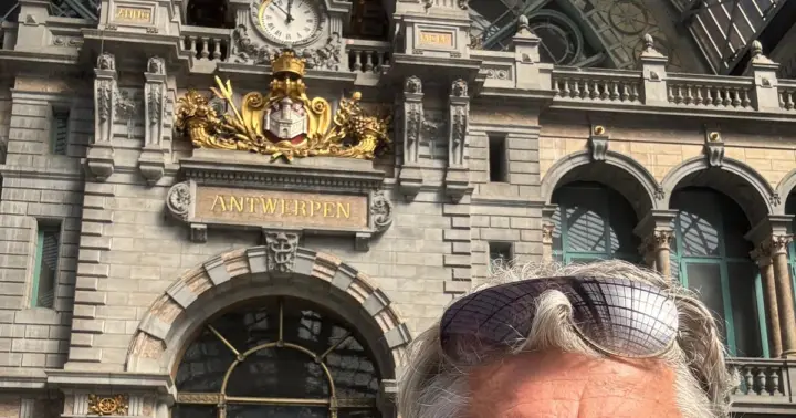 Antwerp Highlights Walking Tour by MG City Tours