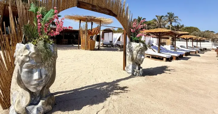 Cartagena: Luxury Day at Tierra Bomba in Ancestral Lounge with Lunch