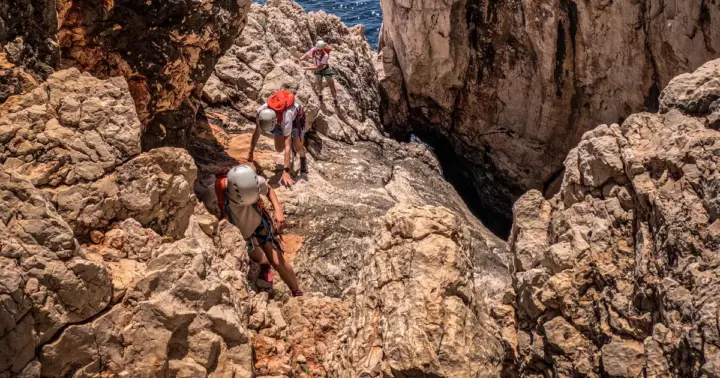 Marsella: Sormiou en tirolina por las Calanques (nivel 1)