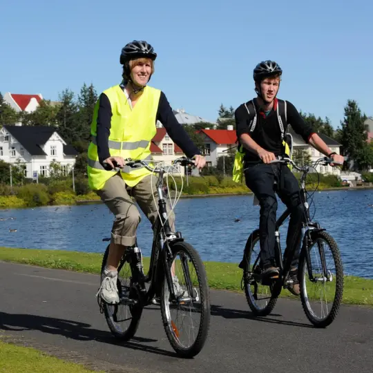 Reykjavik: Group City Bike Tour