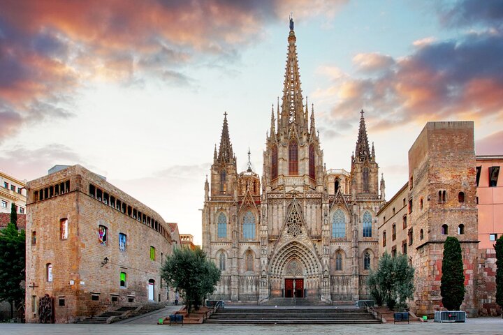 Catedral de Barcelona: Visita Guiada, Terraza + VR