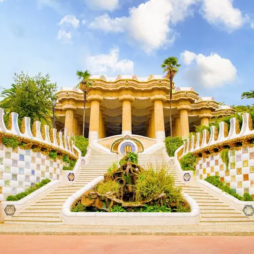 Park Güell: Entrada de acceso rápido + Tour guiado