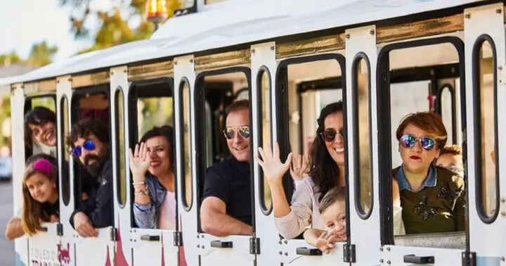 Madrid: Toledo Day Trip with guide tour and Panoramic Train