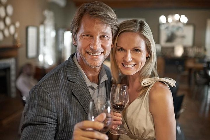 TOUR DE TAPAS PREMIUM: Tapas, Paella y Bodega