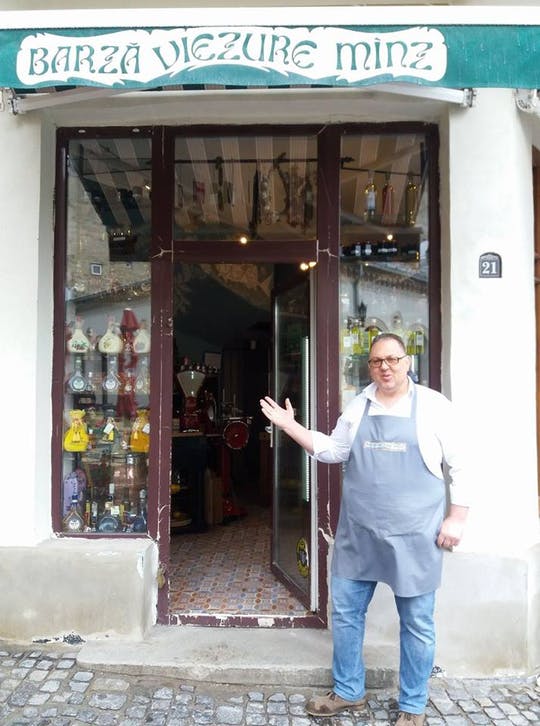 Romanian food walking tour in the center of Bucharest