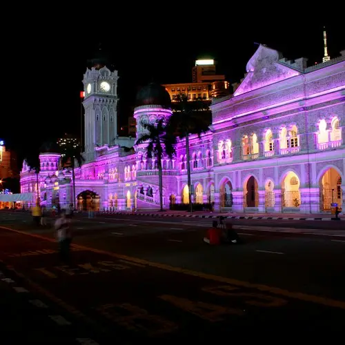 Kuala Lumpur: 2-Hr City of Lights Tour with Hop-on Hop-off Bus
