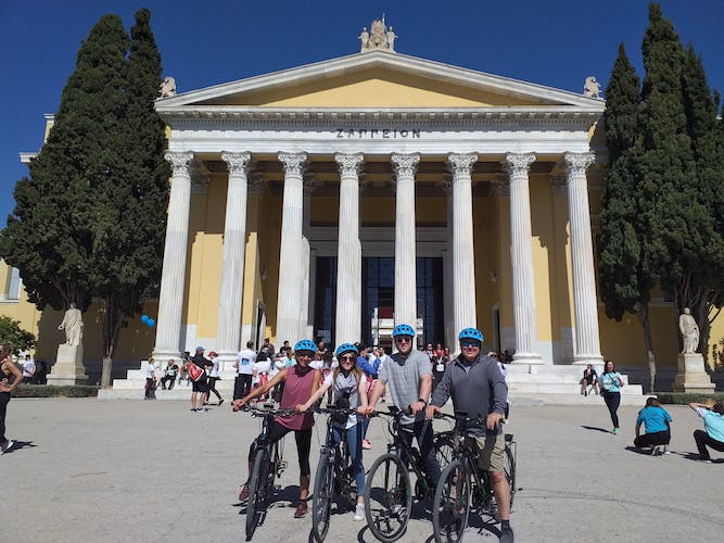 Visita guiada en bicicleta eléctrica por el casco antiguo de Atenas y la Acrópolis
