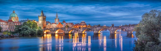 Recorrido nocturno por la ciudad de Praga